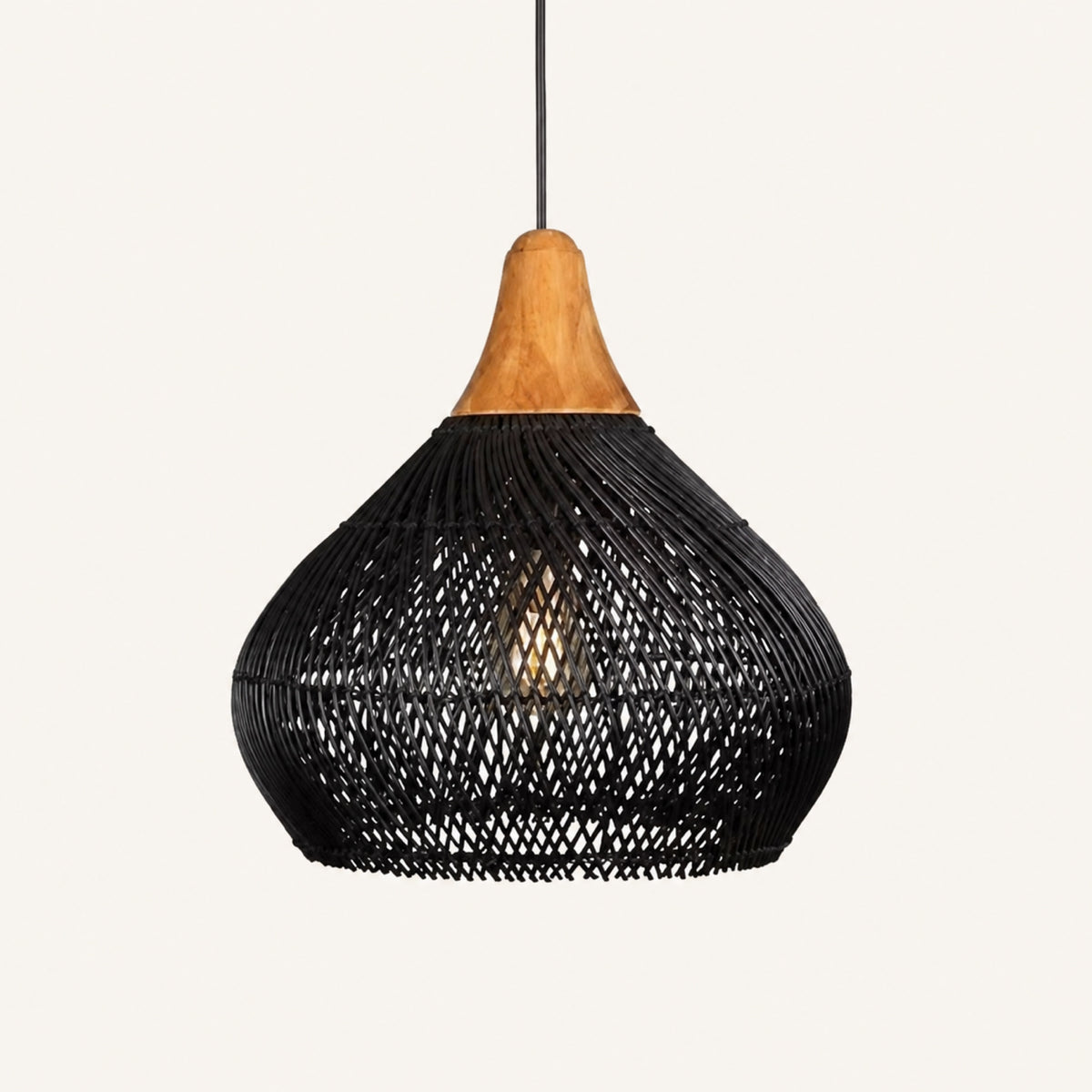 Suspension rotin teinté noir en bulbe, 40 × 40 cm, monture bois