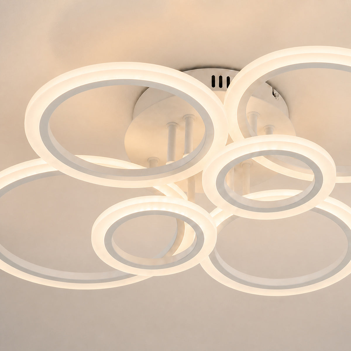 Plafonnier anneaux LED blancs, autre vue