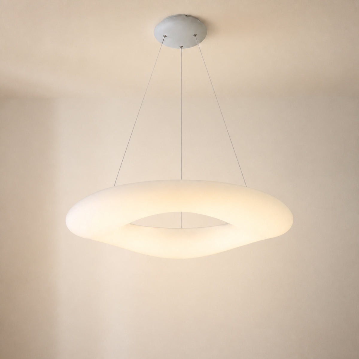 Lustre anneau LED, autre cadrage