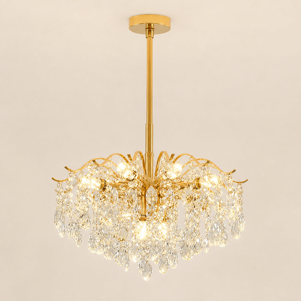 Lustre effet cristal, sur fond neutre