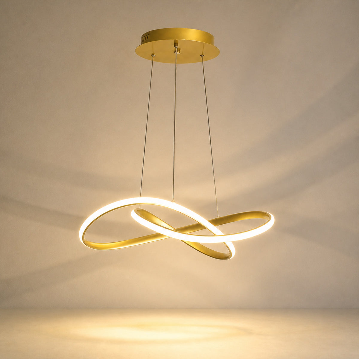 Suspension ruban LED en trèfle, autre cadrage