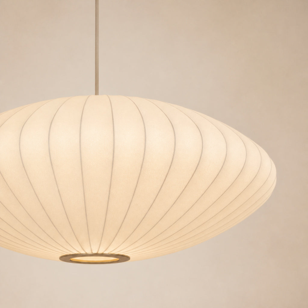 Suspension soucoupe en soie tendue, autre vue