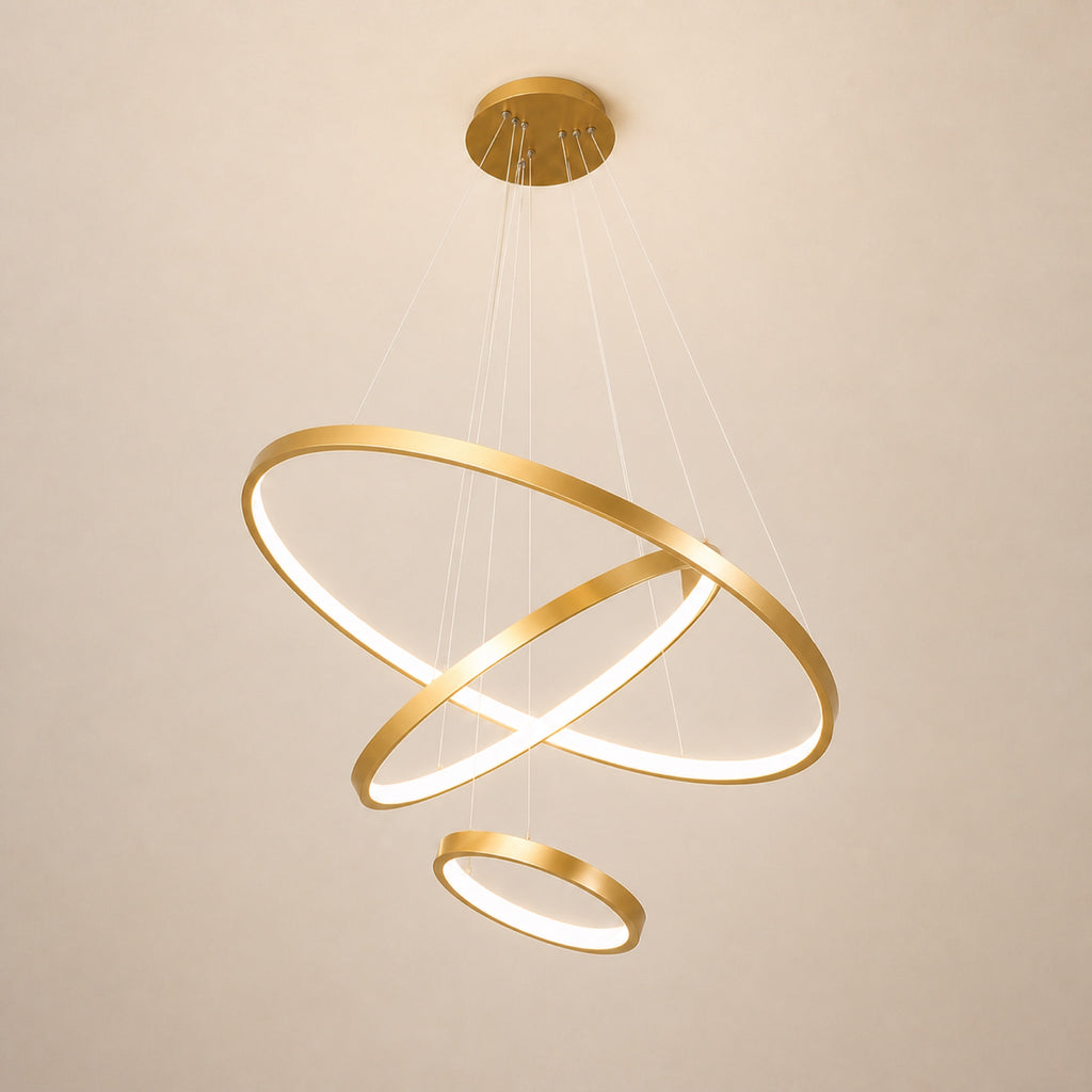 Lustre anneaux LED concentriques, sur fond neutre