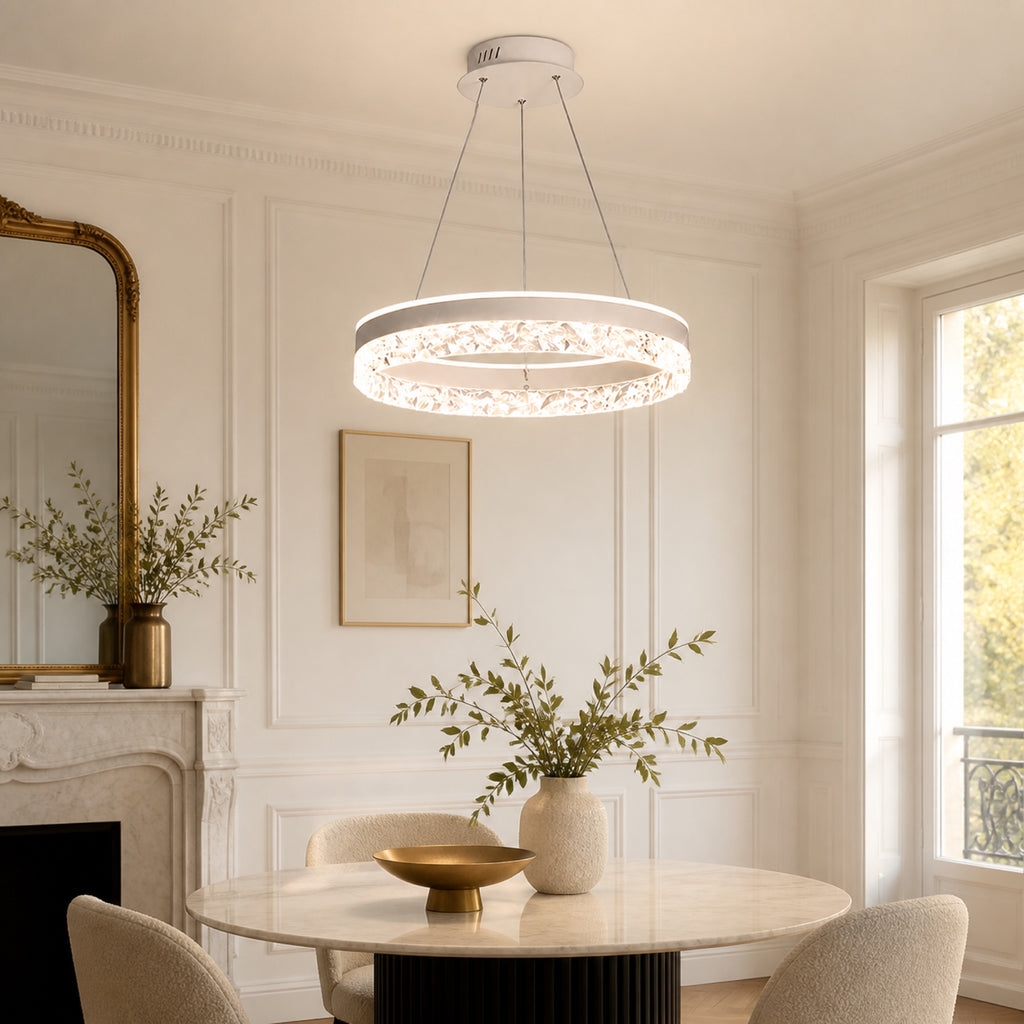 Suspension anneau LED à verre facetté, en situation dans un intérieur