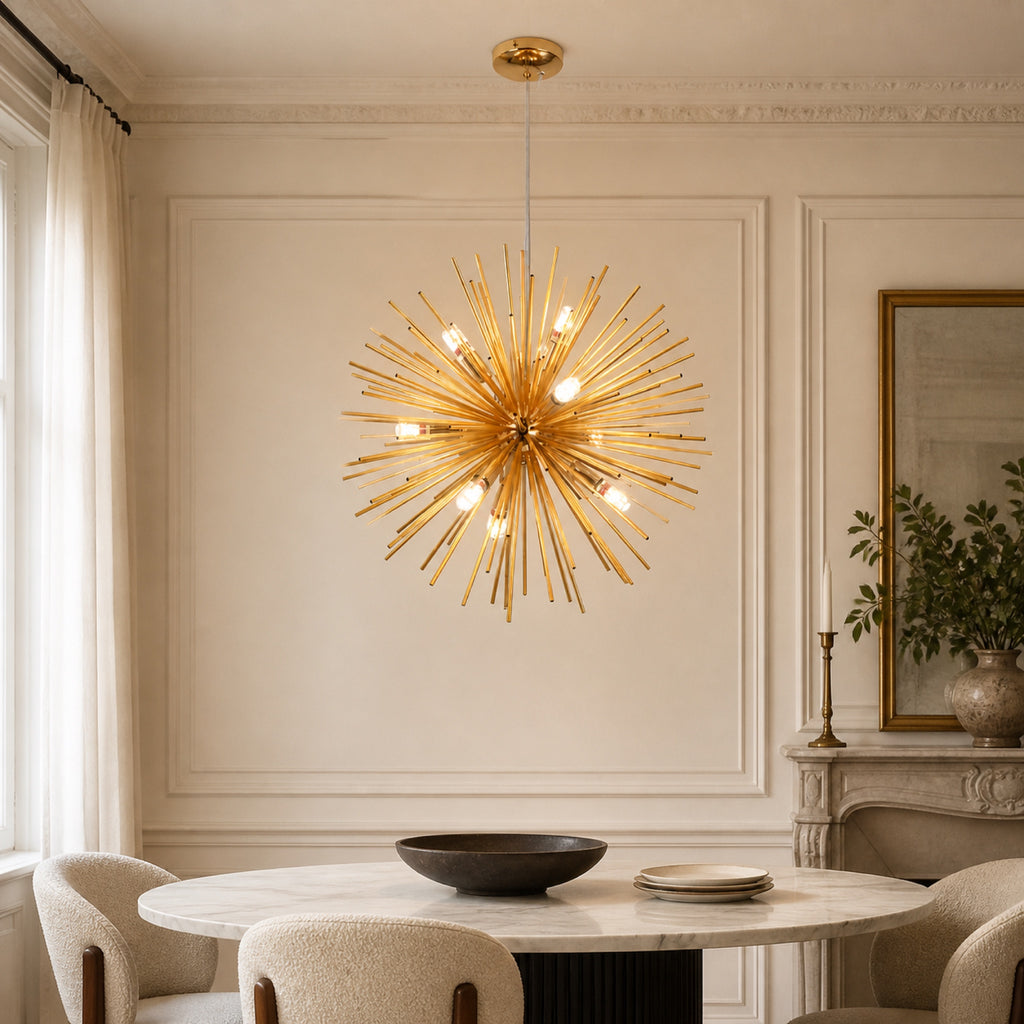 Suspension boule d’épines dorées, en situation dans un intérieur