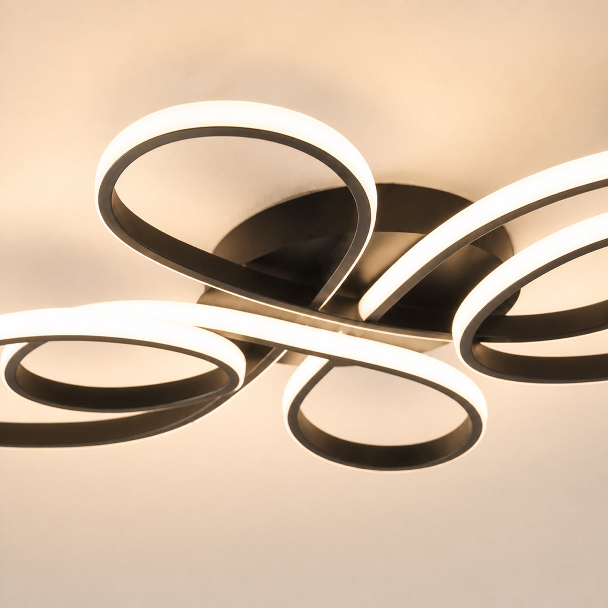 Plafonnier boucles LED entrelacées, autre vue
