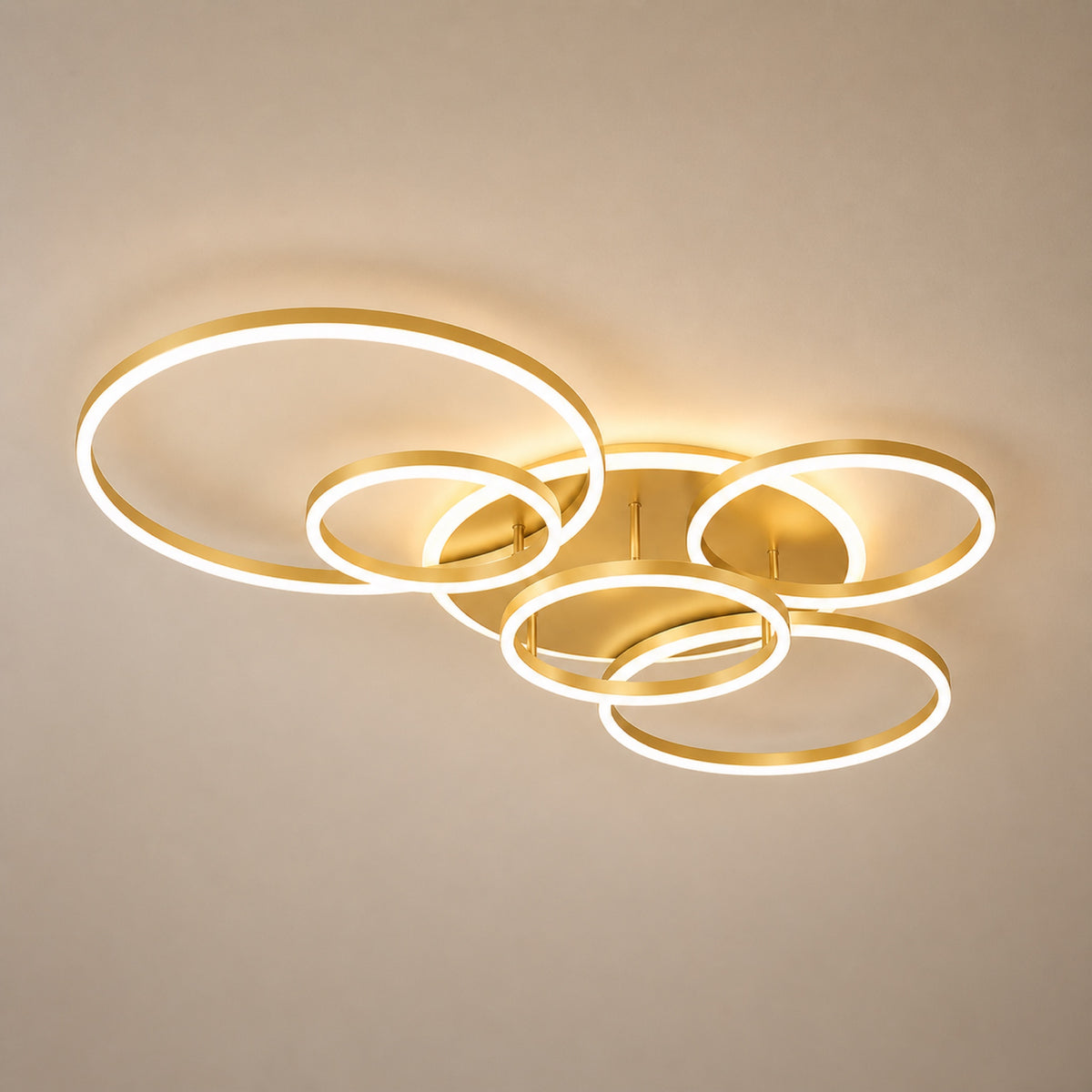Plafonnier anneaux LED, autre cadrage
