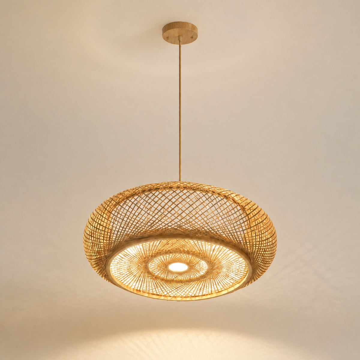 Suspension bambou tissée, autre cadrage