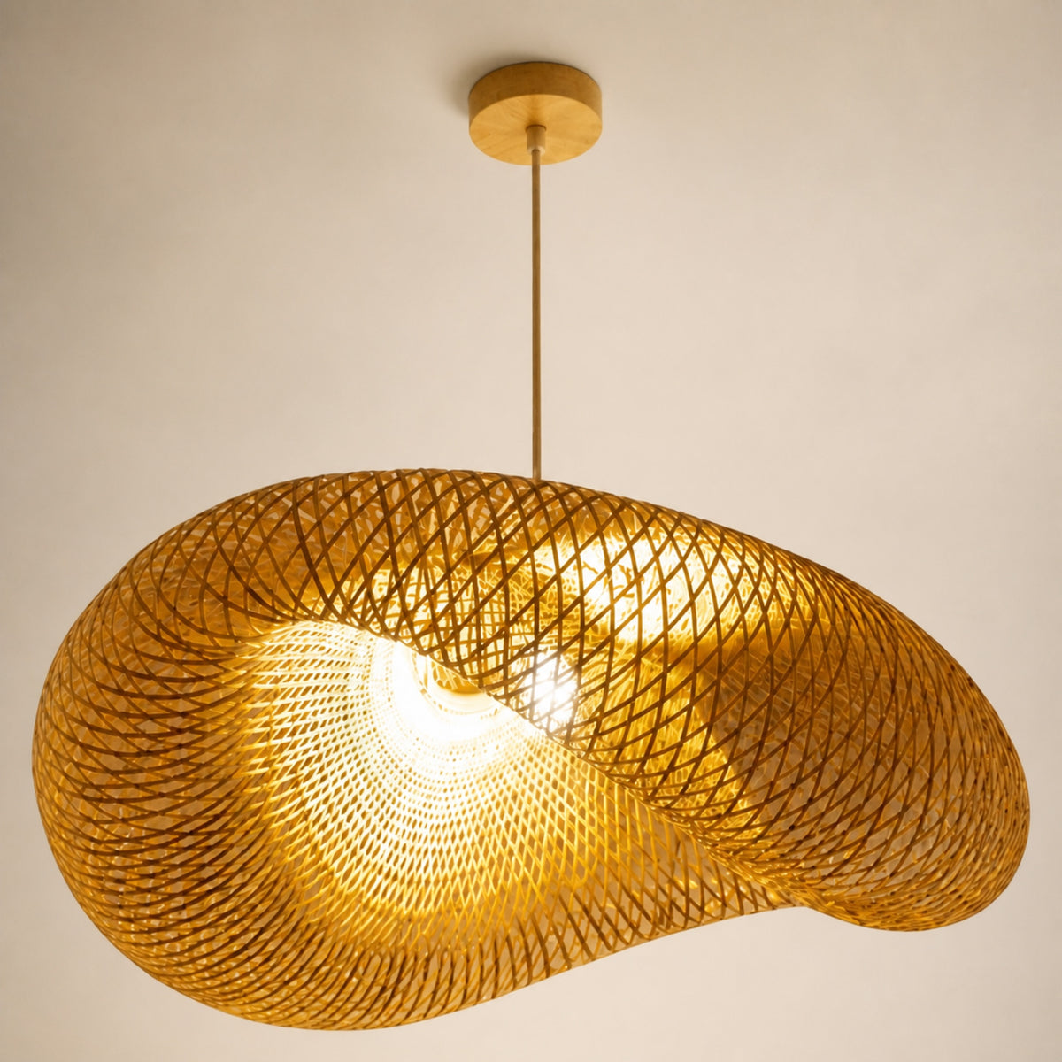Suspension bambou tressé, autre vue