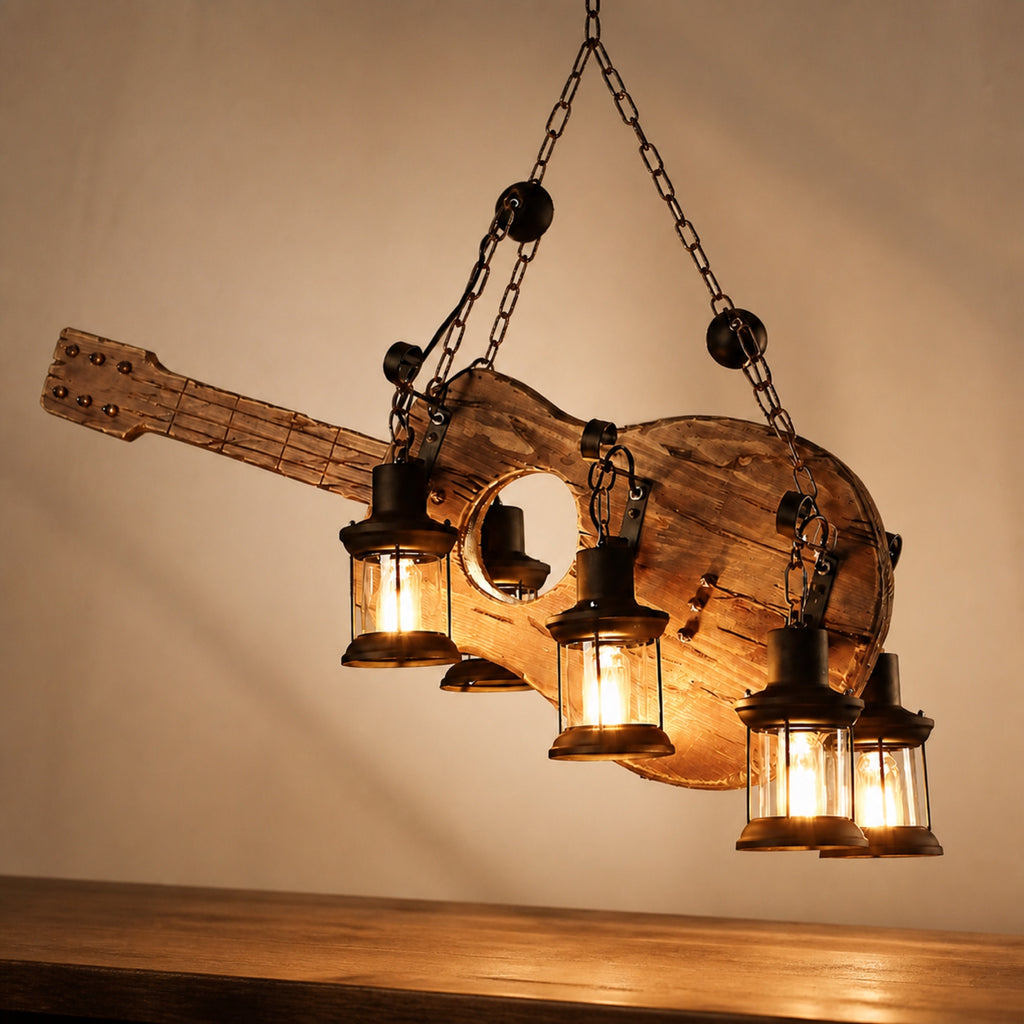 Suspension bois en forme de guitare, en situation dans un intérieur