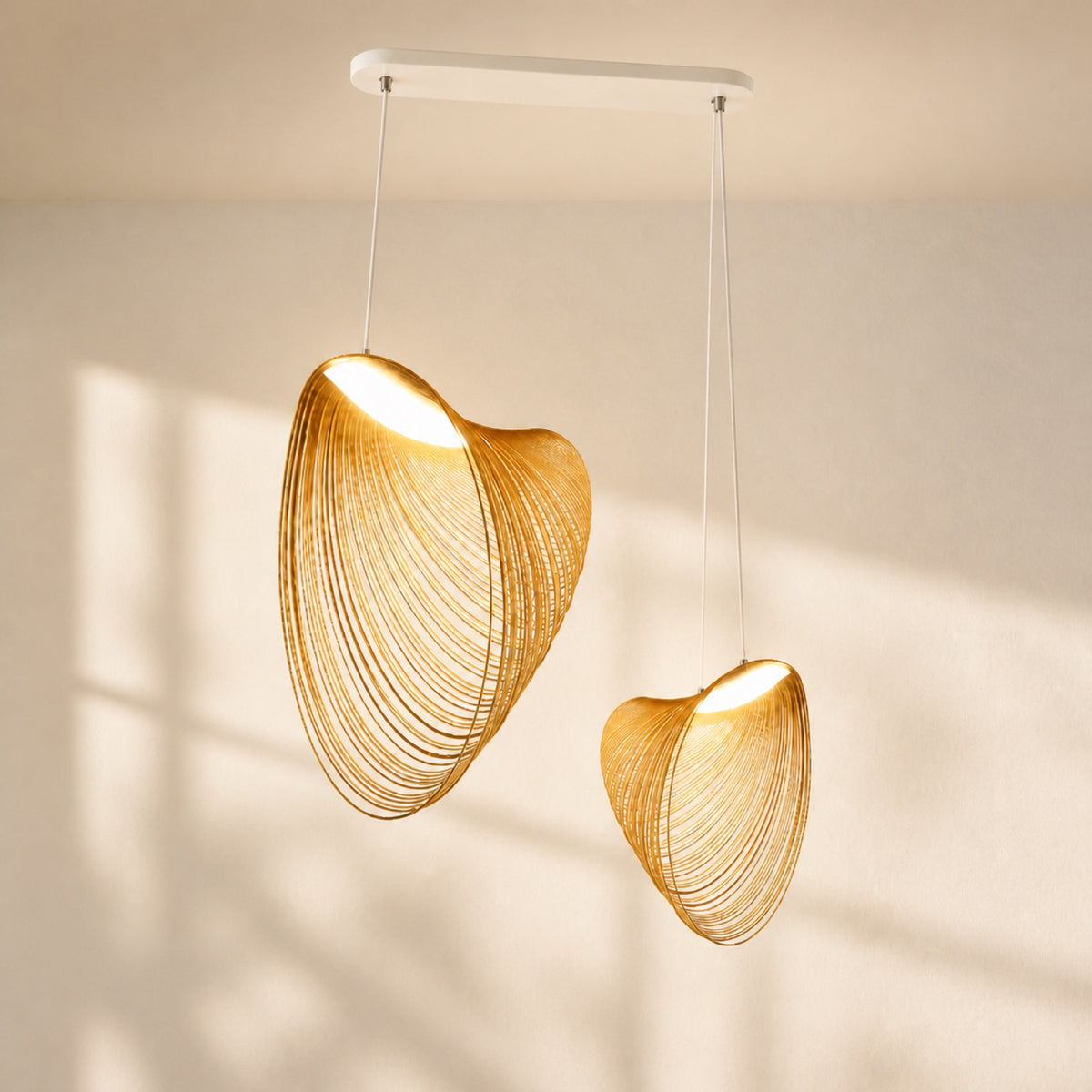 Suspension double coquille en bois tressé, autre cadrage
