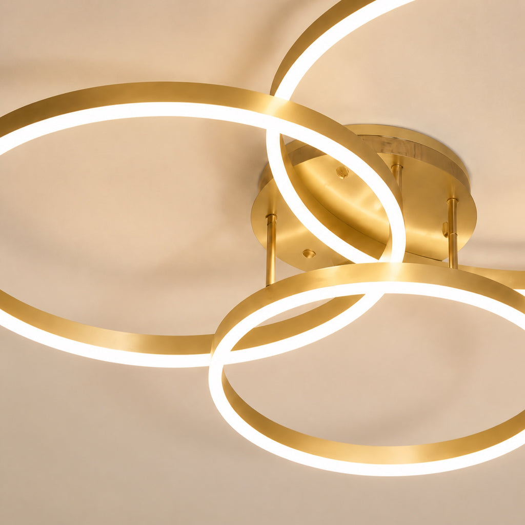 Plafonnier 3 anneaux LED dorés, autre vue