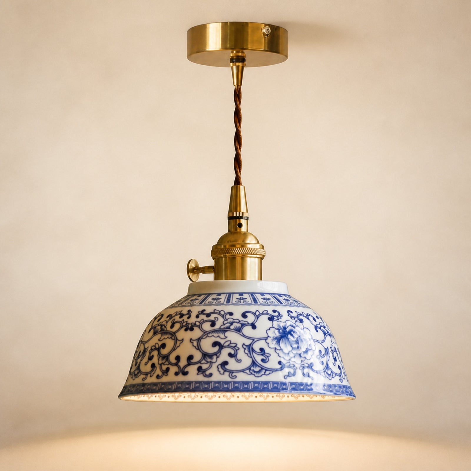 Une lumière chaude, contenue