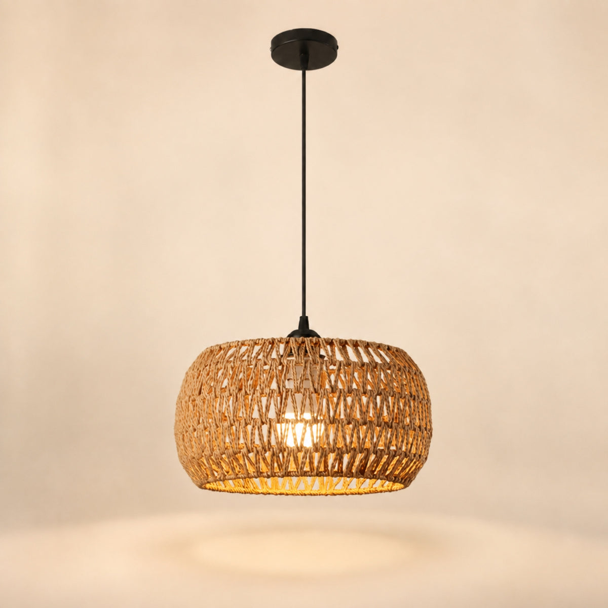 Suspension en corde de papier tressée, abat-jour en dôme arrondi, diamètre 32 cm