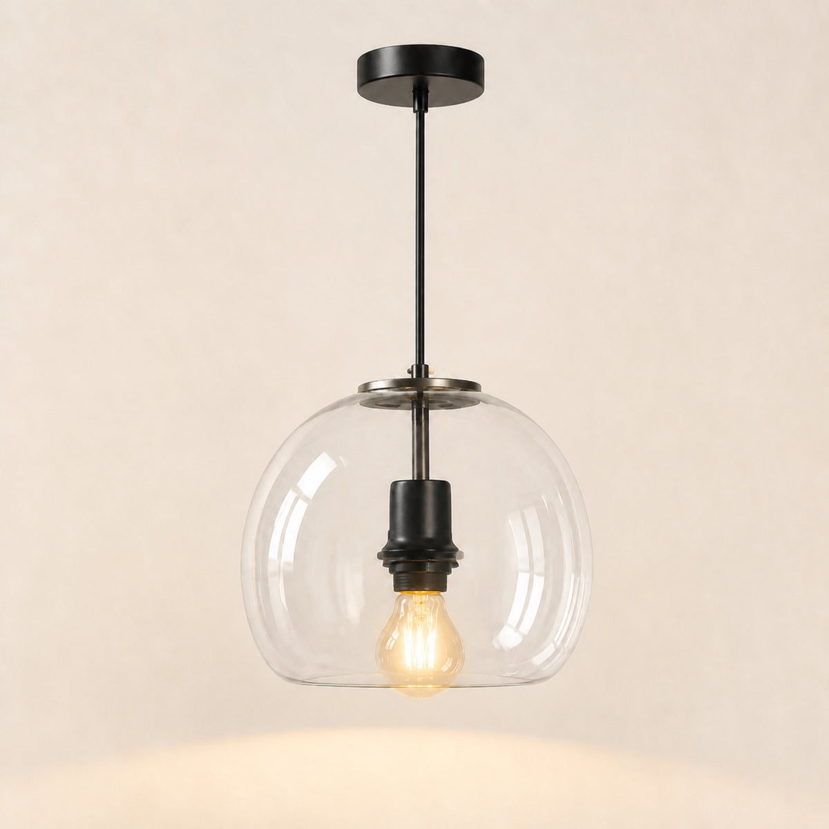 Suspension globe en verre fumé sur tige rigide, transparent