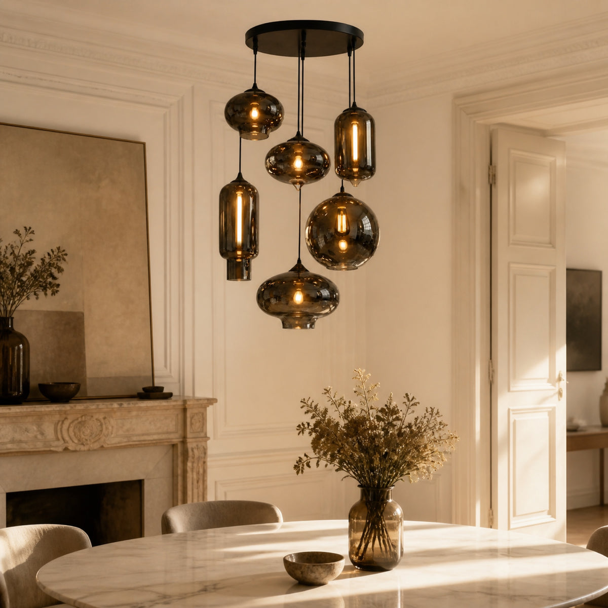 Suspension grappe de verres fumés miroir, en situation dans un intérieur
